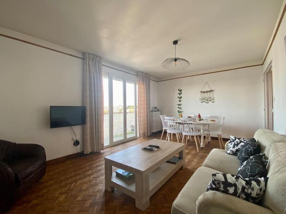 Le Buffel - Appartement 4 Chambres, Parking, Wi-Fi, Tram - 8Pers Монпелье Экстерьер фото